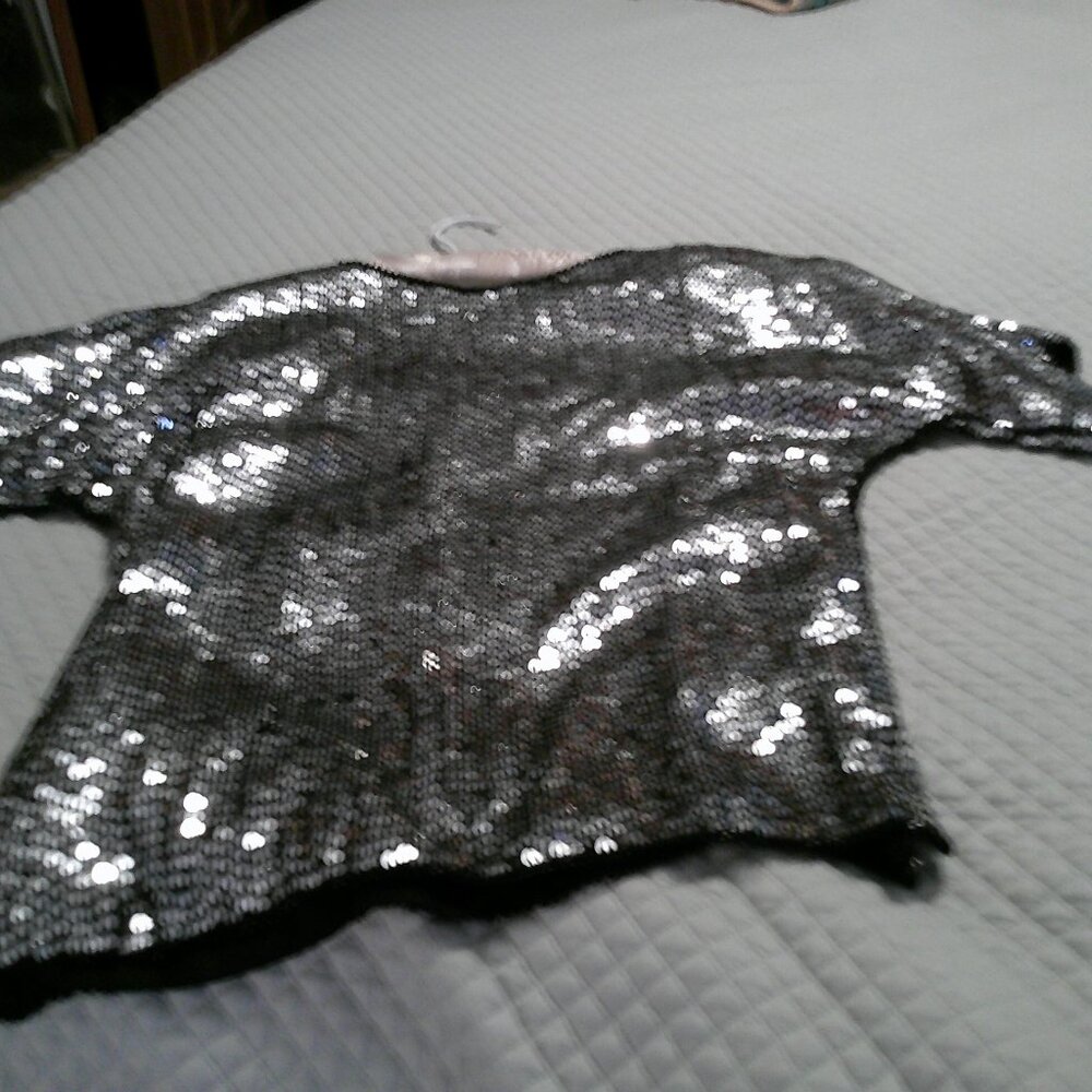 DRESS BLOUSE - Picture 4 of 5